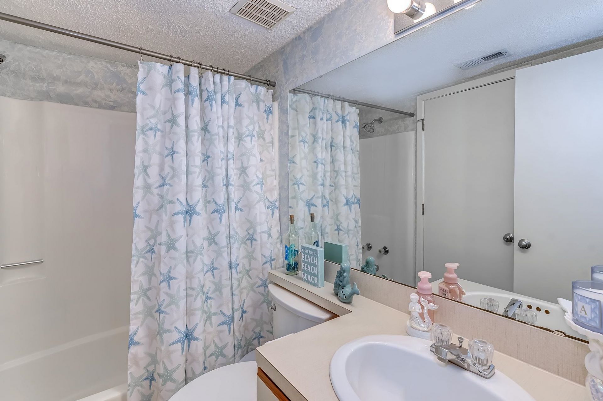 223 Maison Dr. Photo 23