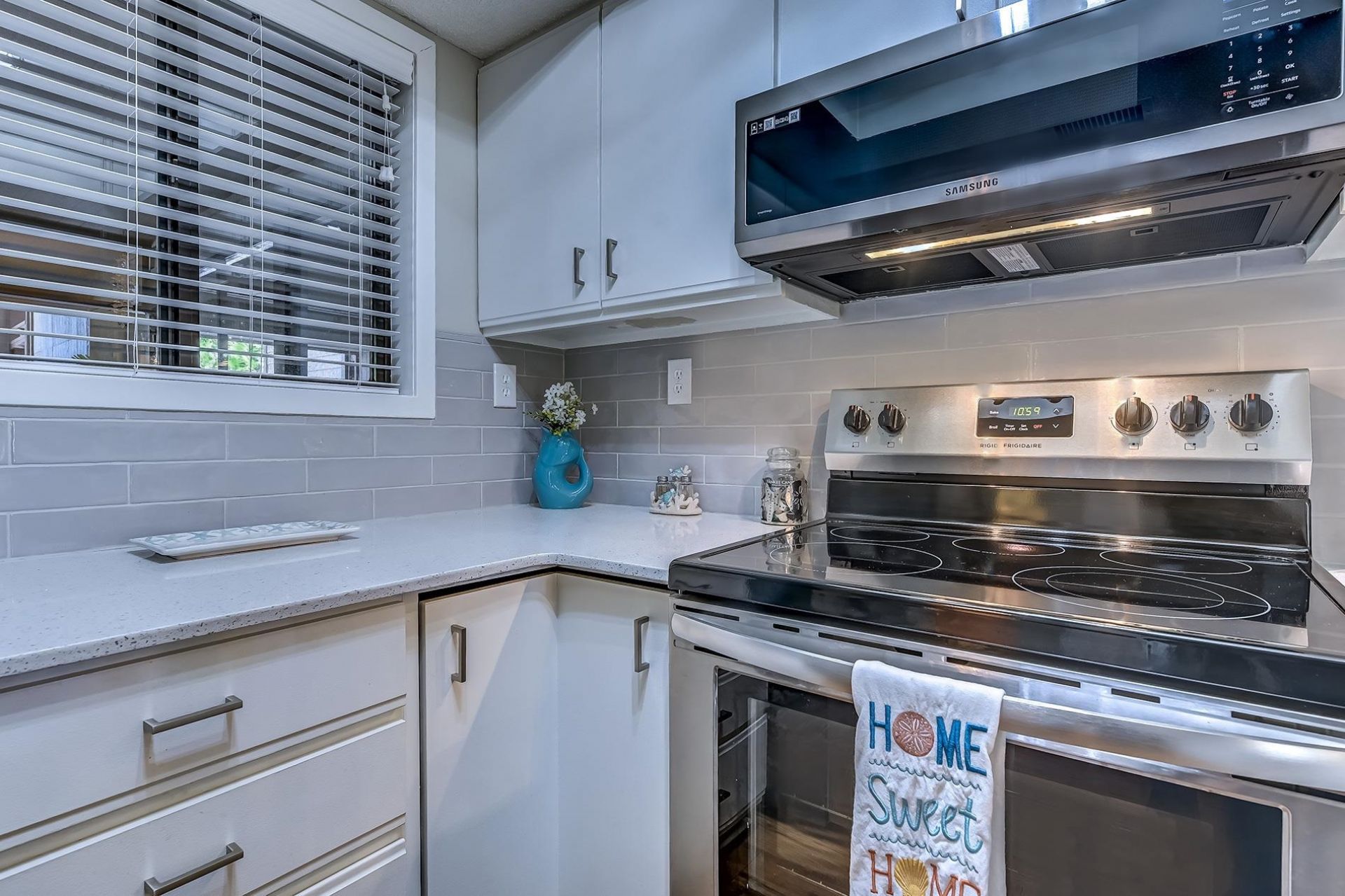 223 Maison Dr. Photo 9