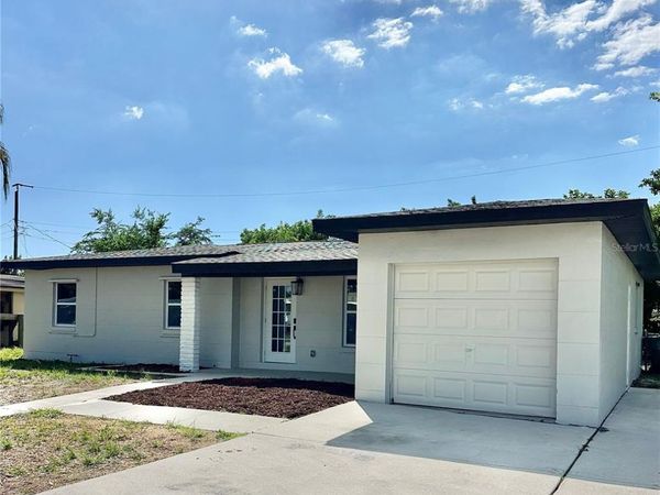 400 DALTON BOULEVARD, PORT CHARLOTTE, FL 33952