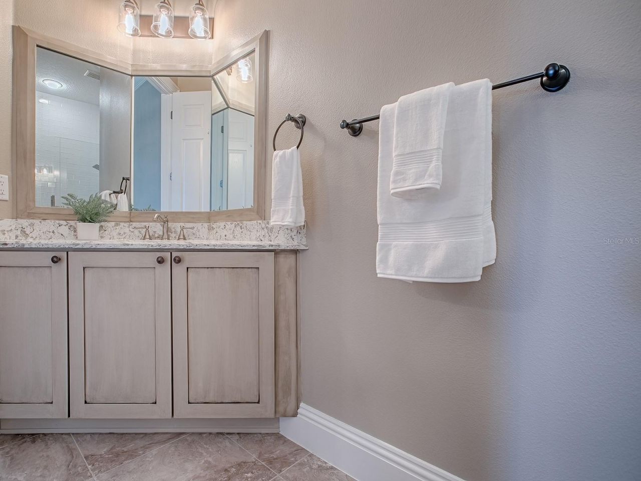 5517 Meadow Hill Loop, Lady Lake, FL 32159 Photo
