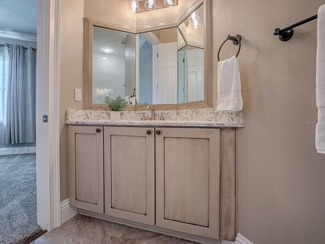 5517 Meadow Hill Loop, Lady Lake, FL 32159 Photo