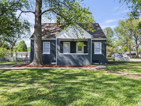 3159 S 2ND Street, Springfield, IL 62703