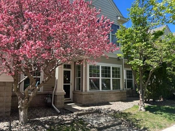 625 Wesley Commons Drive, Unit 35, Golden Valley, MN 55427