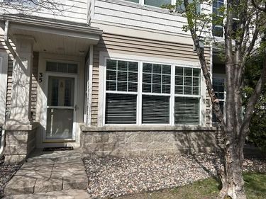 625 Wesley Commons Drive, Unit 35, Golden Valley, MN 55427