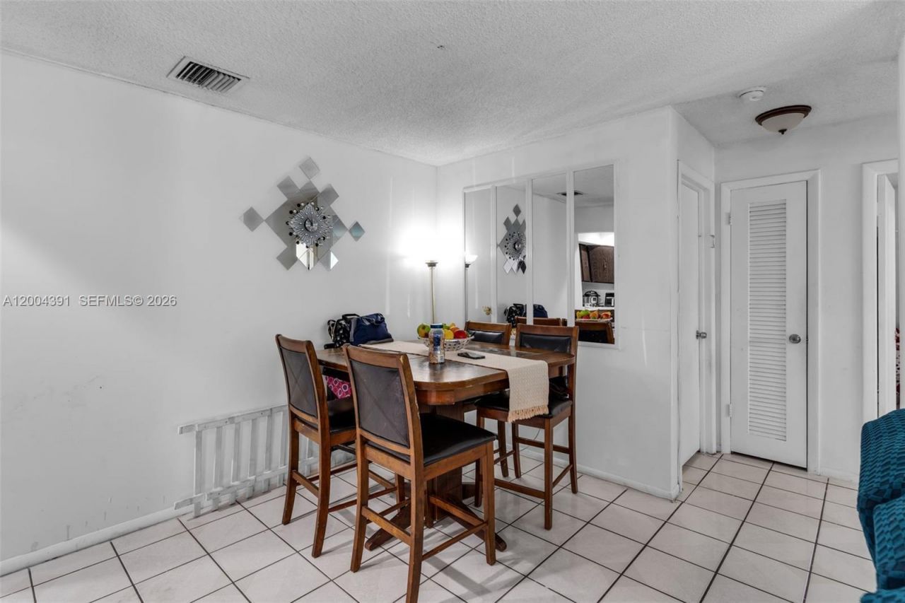 2321 NW 47th Ave, Lauderhill, FL 33313 Photo