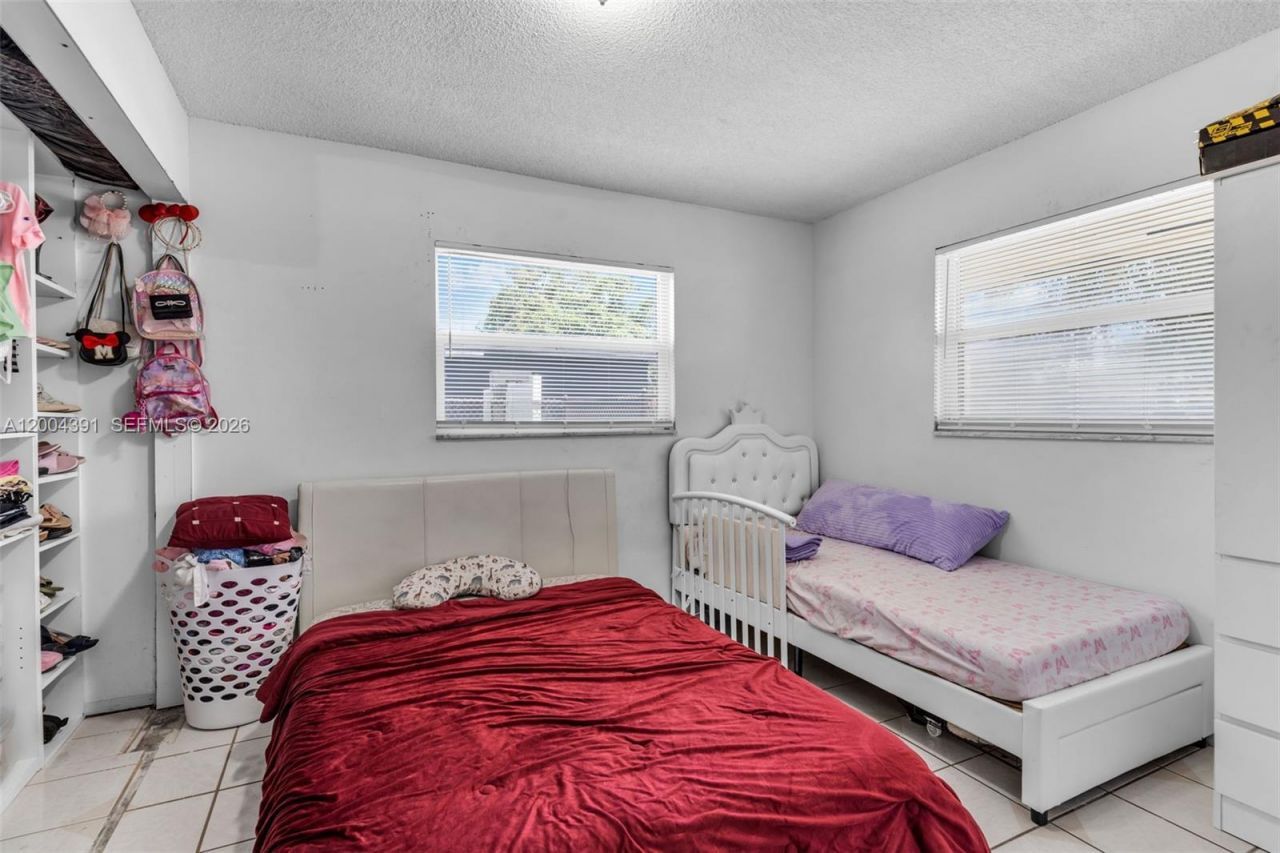 2321 NW 47th Ave, Lauderhill, FL 33313 Photo