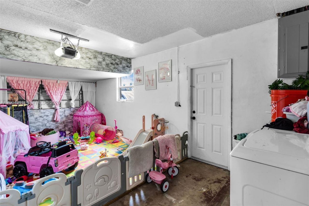 2321 NW 47th Ave, Lauderhill, FL 33313 Photo