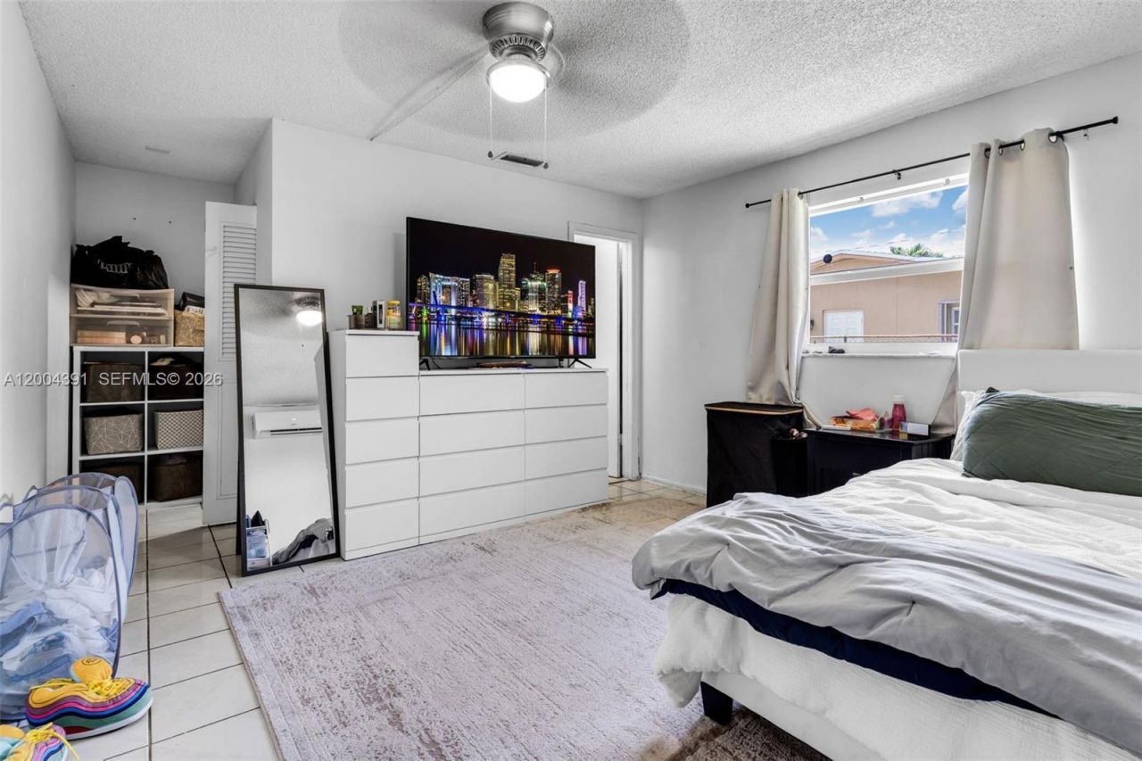 2321 NW 47th Ave, Lauderhill, FL 33313 Photo