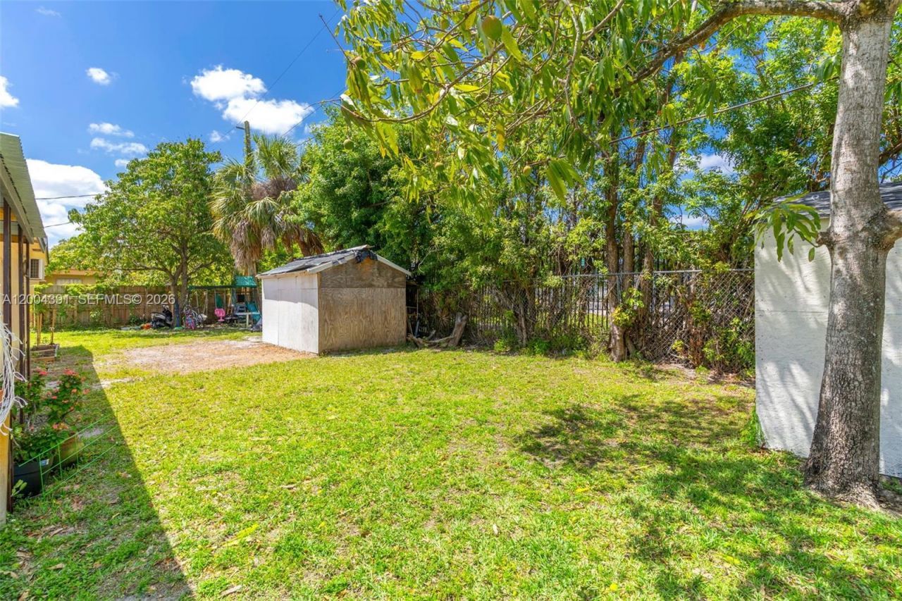 2321 NW 47th Ave, Lauderhill, FL 33313 Photo