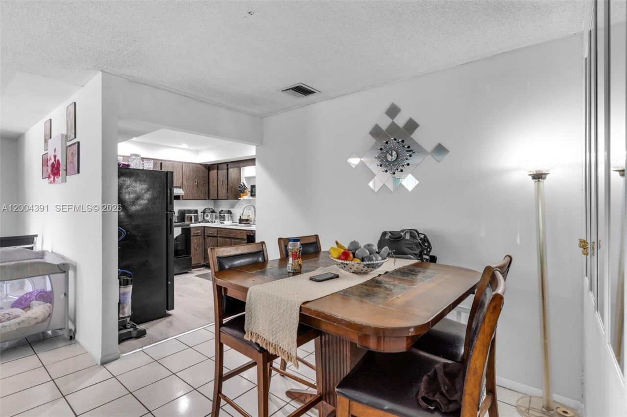 2321 NW 47th Ave, Lauderhill, FL 33313 Photo