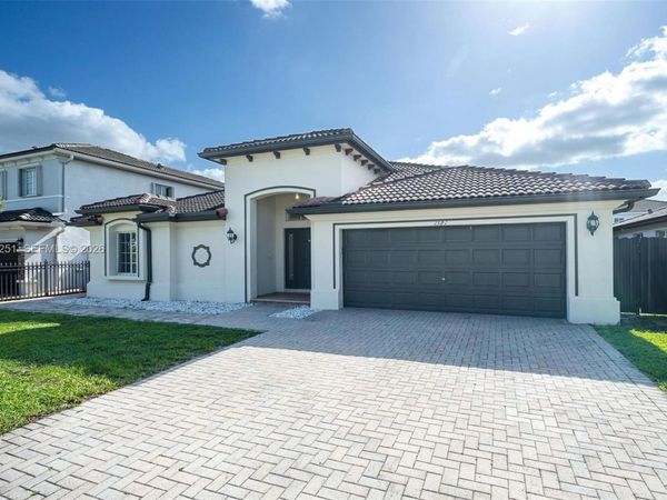 1581 SW 155th Ct , Miami, FL 33194