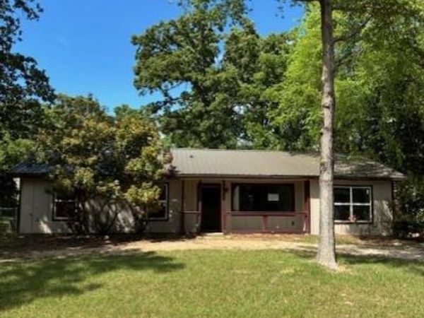 120 Pierce Drive , Mabank, TX 75156