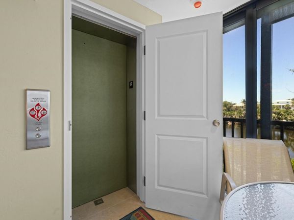 1340 Middle Gulf Dr, Unit 8A, Sanibel, FL 33957