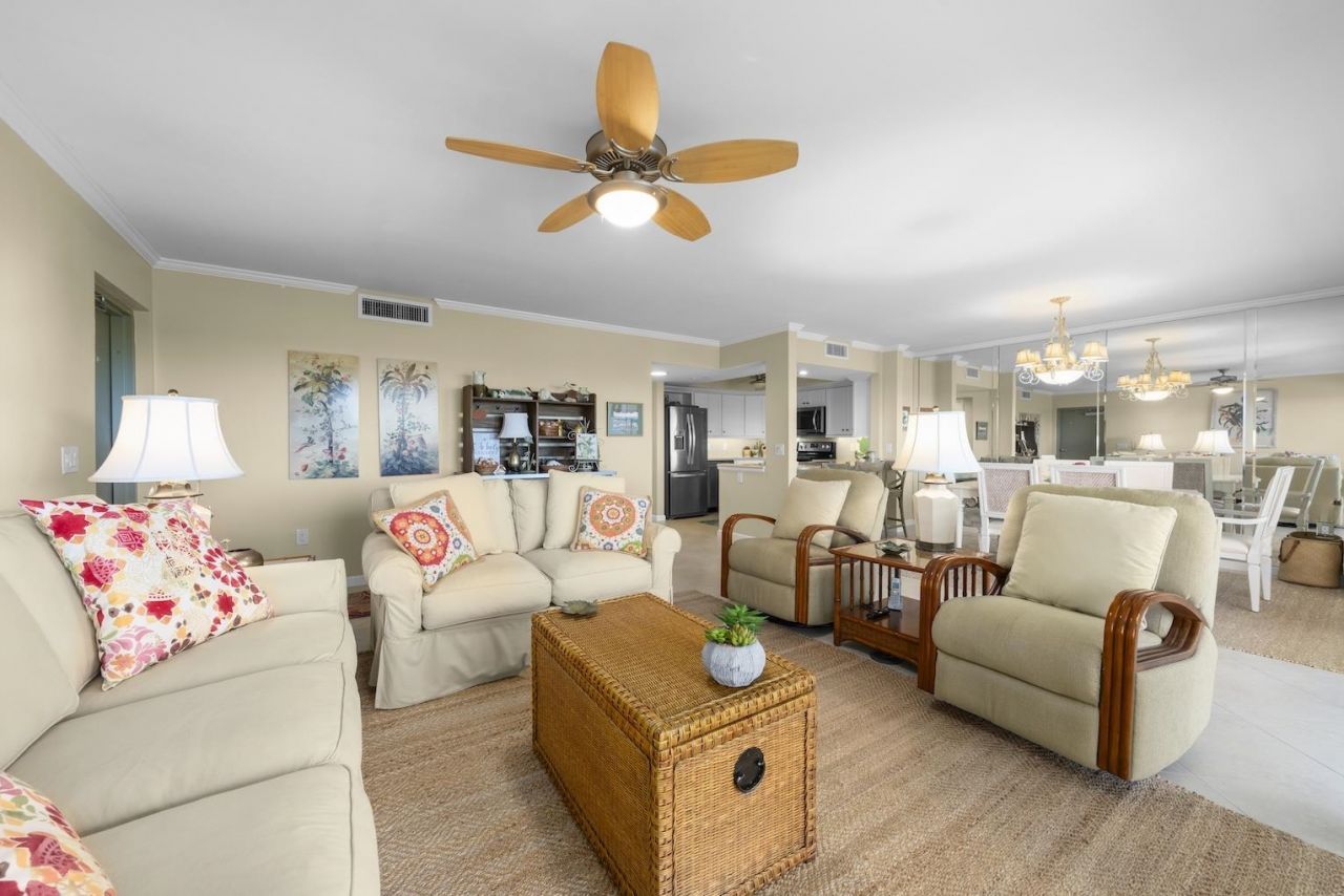 1340 Middle Gulf Dr, Unit 8A, Sanibel, FL 33957 Photo