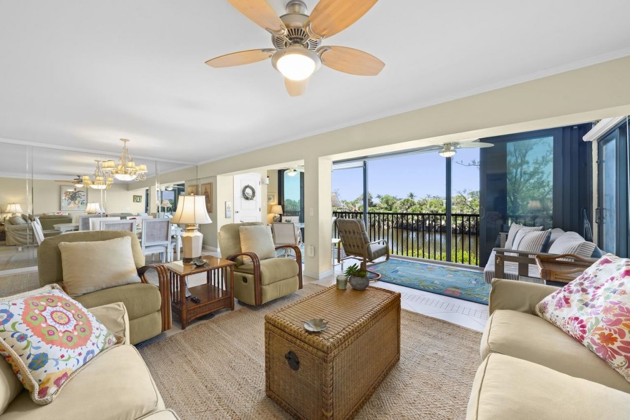 1340 Middle Gulf Dr, Unit 8A, Sanibel, FL 33957 Photo