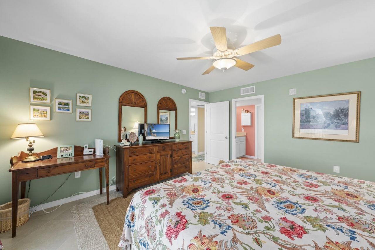 1340 Middle Gulf Dr, Unit 8A, Sanibel, FL 33957 Photo