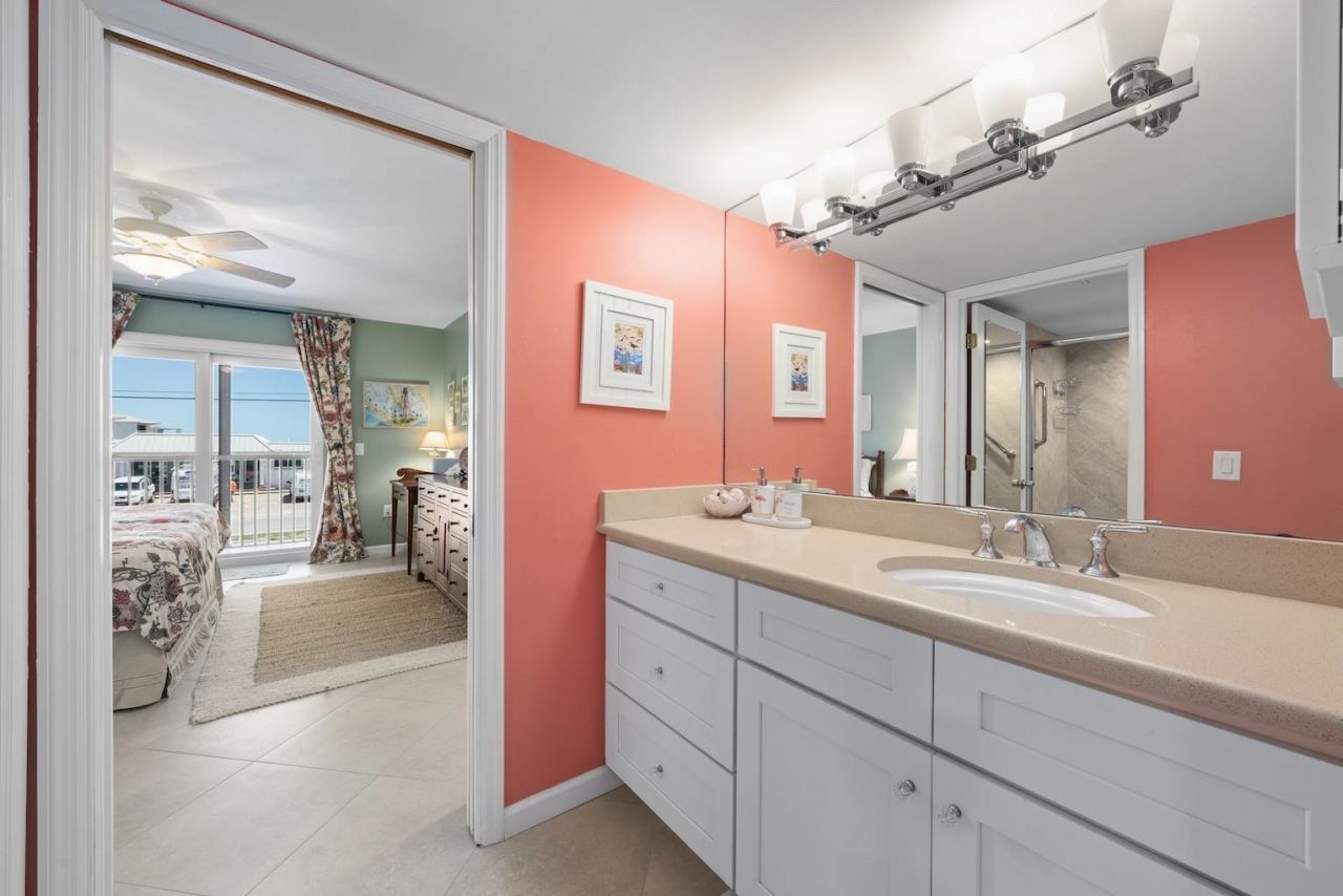 1340 Middle Gulf Dr, Unit 8A, Sanibel, FL 33957 Photo