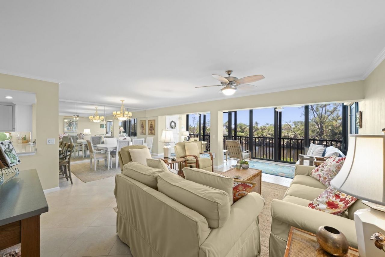 1340 Middle Gulf Dr, Unit 8A, Sanibel, FL 33957 Photo