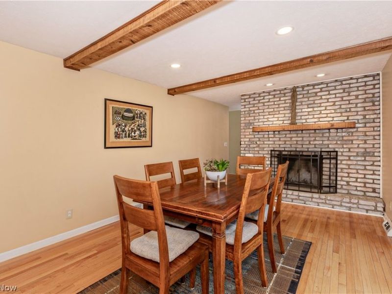 75 Maple Hill Drive, Chagrin Falls, OH 44022 Photo 11