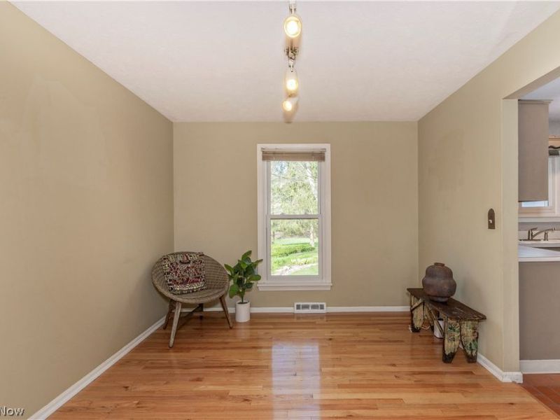 75 Maple Hill Drive, Chagrin Falls, OH 44022 Photo 6