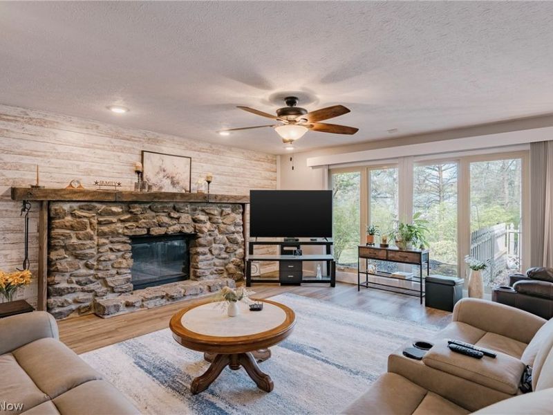 22156 Meadowsouth Court, Strongsville, OH 44149 Photo 10