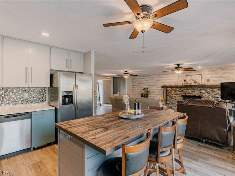 22156 Meadowsouth Court, Strongsville, OH 44149 Photo 14