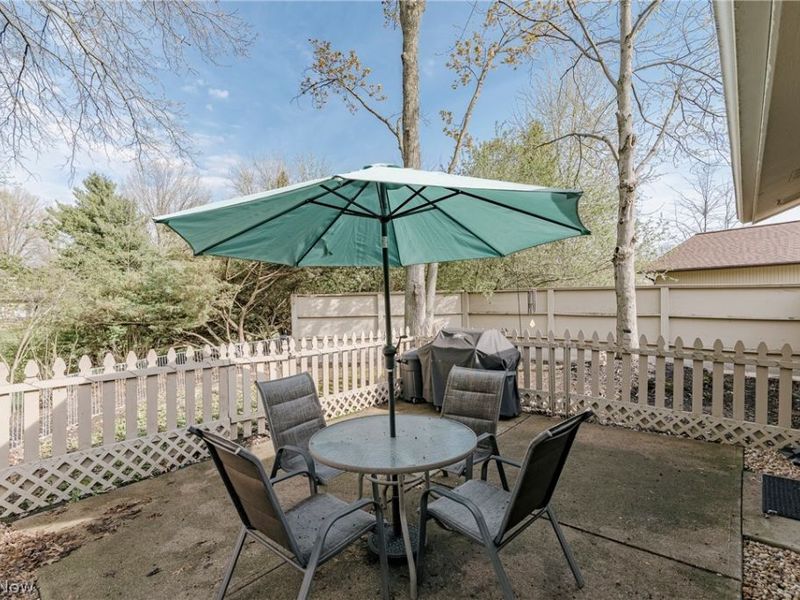 22156 Meadowsouth Court, Strongsville, OH 44149 Photo 23