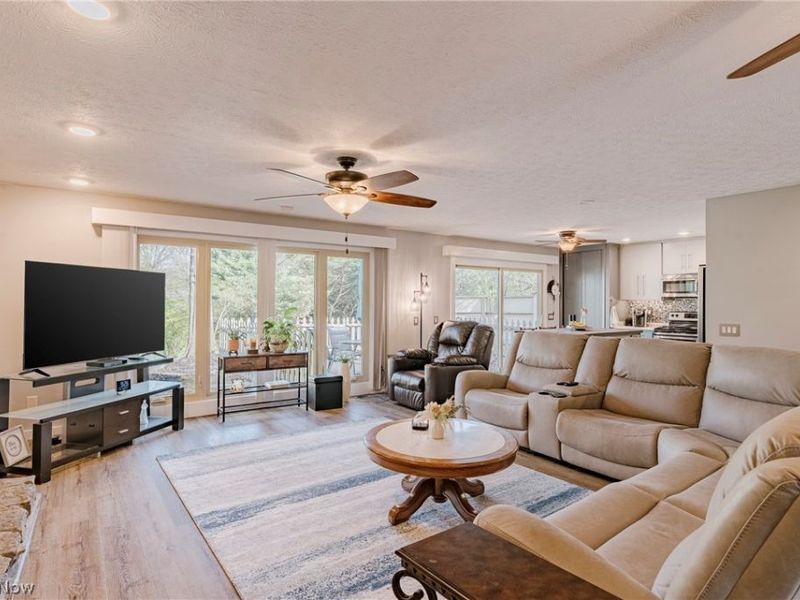 22156 Meadowsouth Court, Strongsville, OH 44149 Photo 9