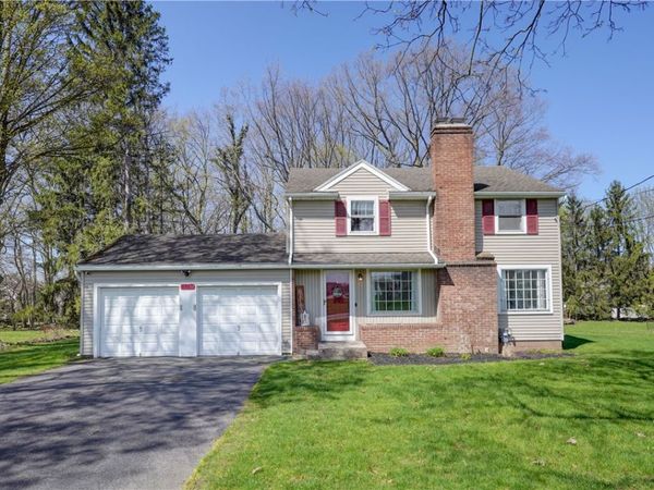 1761 Five Mile Line Road , Penfield, NY 14526