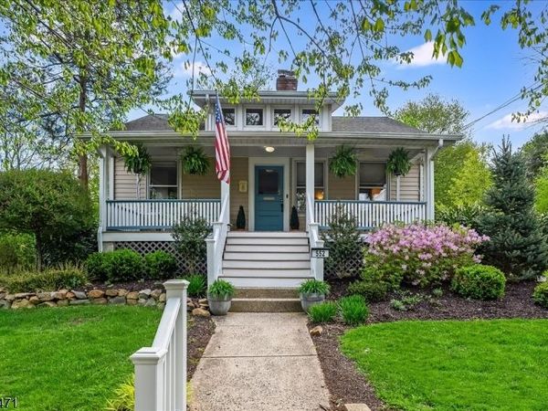 552 Summit Ave, Maplewood, NJ 07040