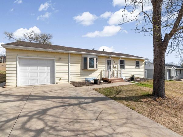 616 E Oakland Street, Rapid City, SD 57701