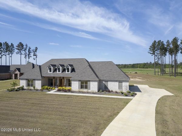 230 Lost Oak Lane, Brandon, MS 39047