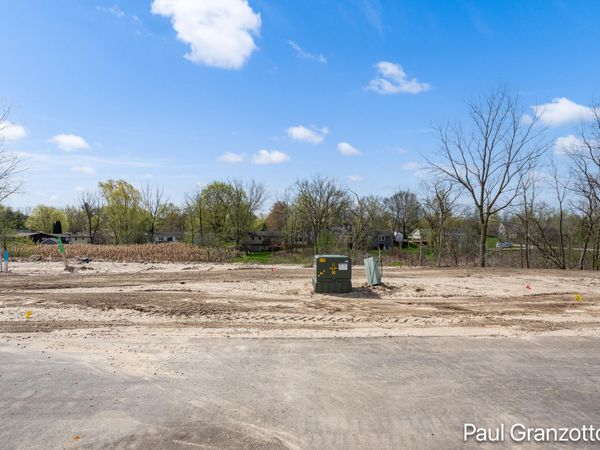 3028 Audubon Ave SE, Kentwood, MI 49512