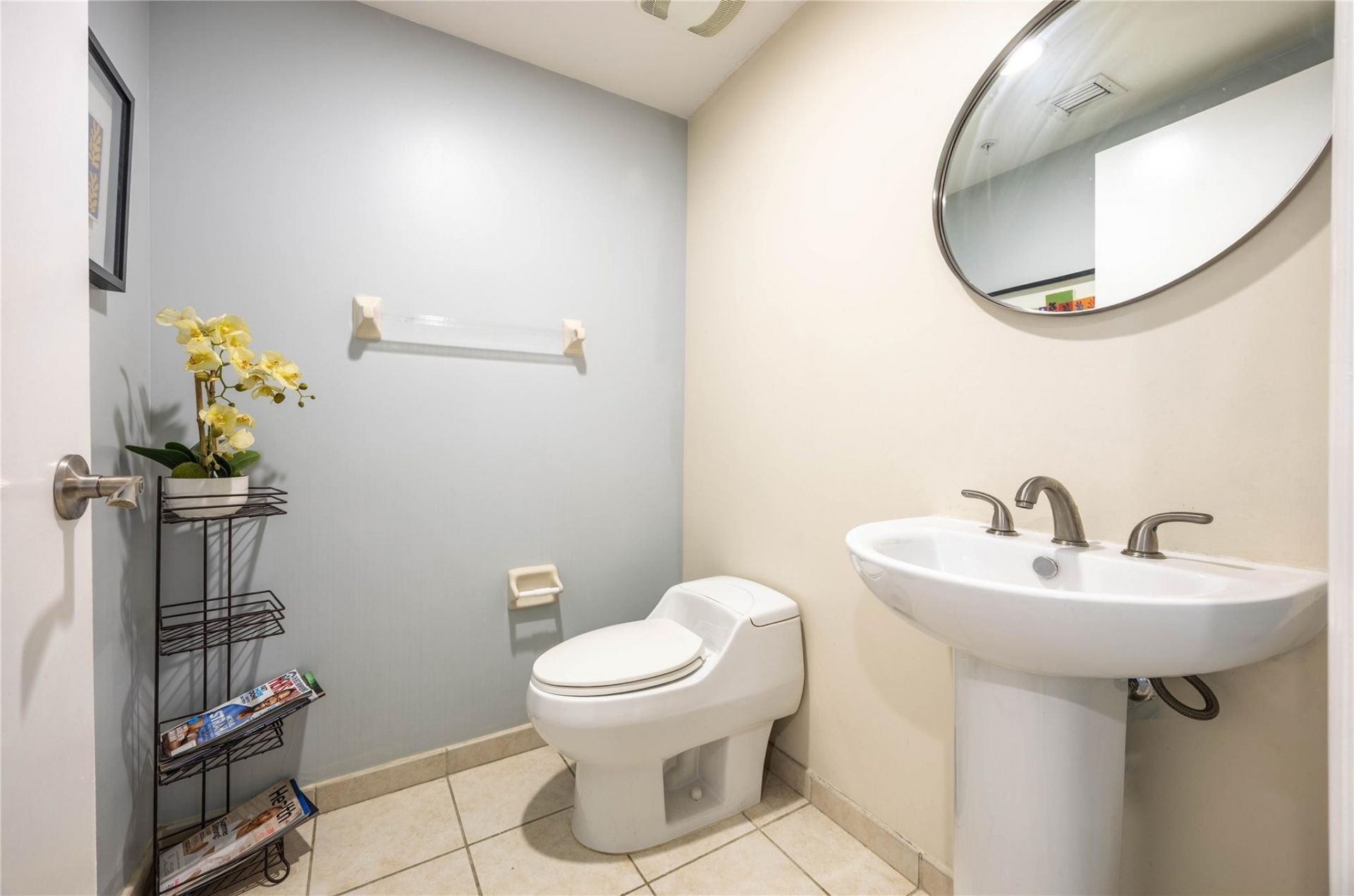 14951 Royal Oaks Lane, Unit 1109, North Miami, FL 33181 Photo