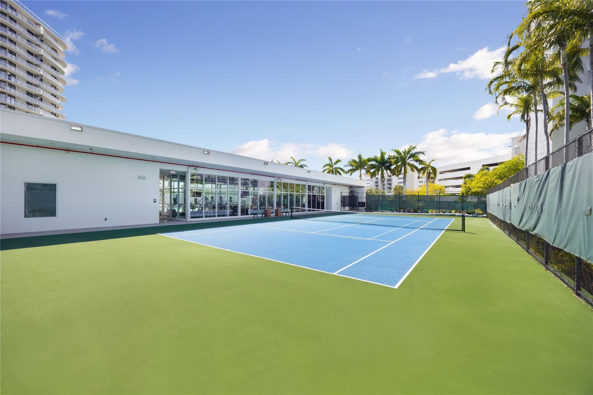14951 Royal Oaks Lane, Unit 1109, North Miami, FL 33181 Photo