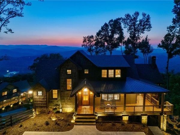 802 Overlook Drive , Blue Ridge, GA 30513