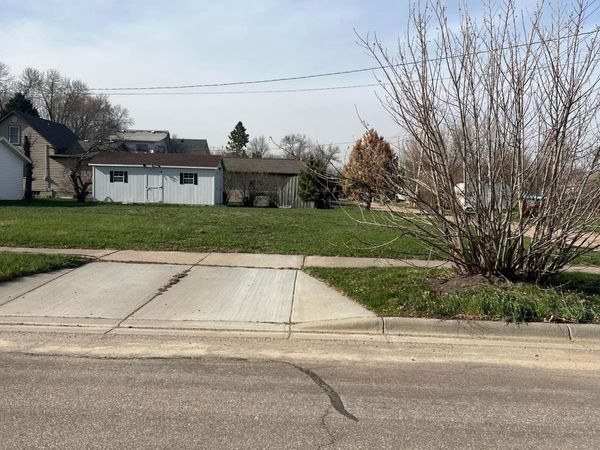 310 E 4th Street , Madison, MN 56256