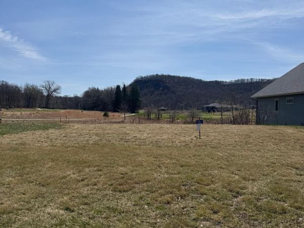 565 Cedar Drive , Lake City, MN 55041