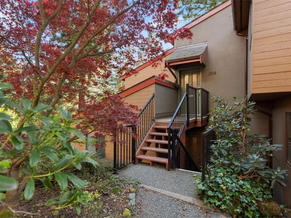 2341 Harbour Rd, Unit #205, Sidney, BC V8L 3X8