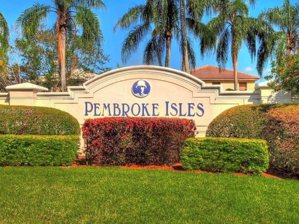 781 NW 170th Ter, Pembroke Pines, FL 33028