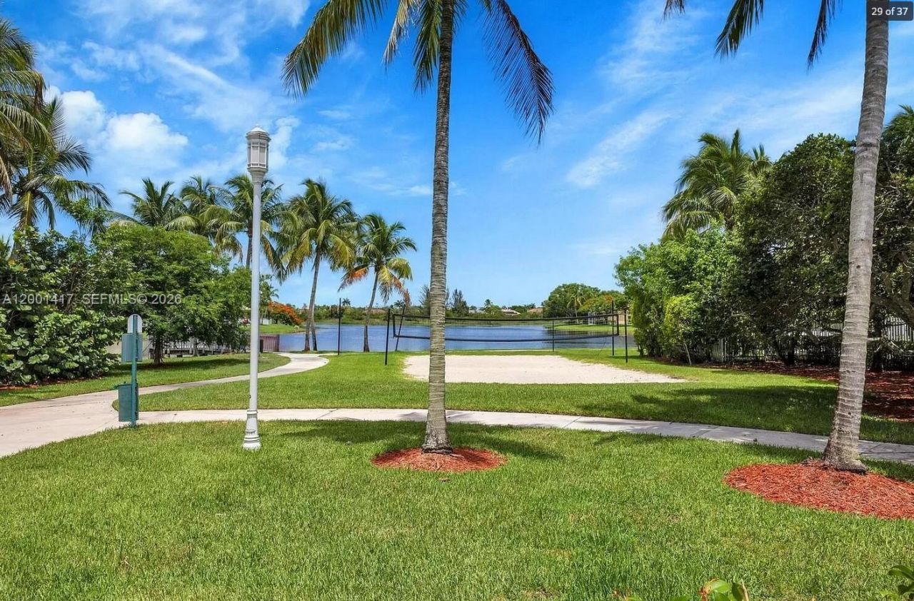 781 NW 170th Ter, Pembroke Pines, FL 33028 Photo