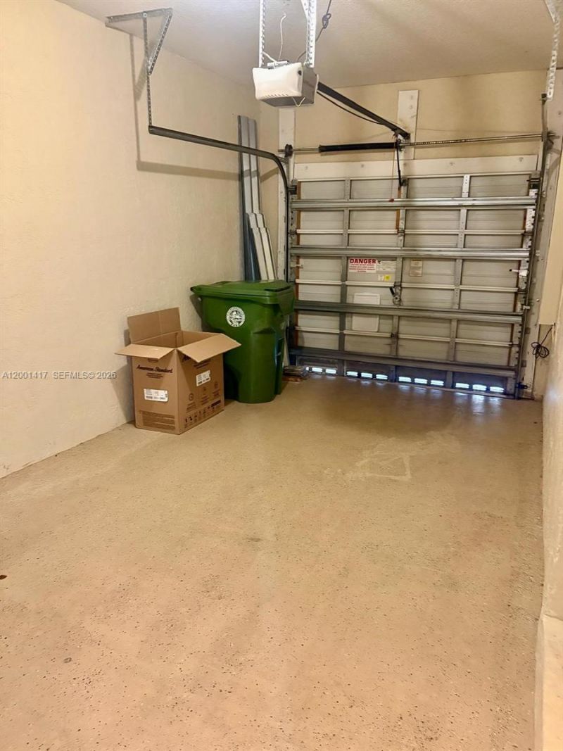 781 NW 170th Ter, Pembroke Pines, FL 33028 Photo