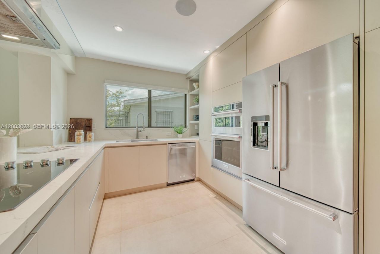 1940 SW 32nd Pl, Miami, FL 33145 Photo