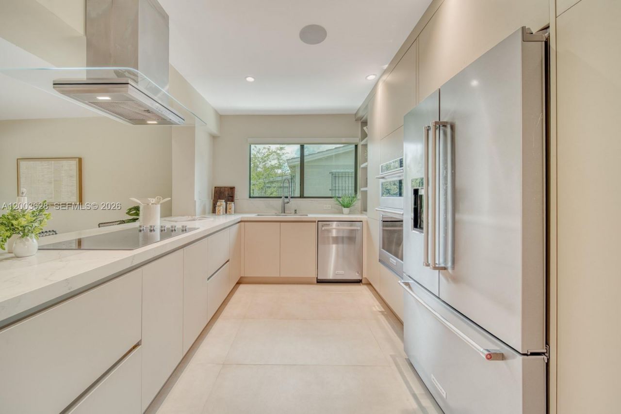 1940 SW 32nd Pl, Miami, FL 33145 Photo