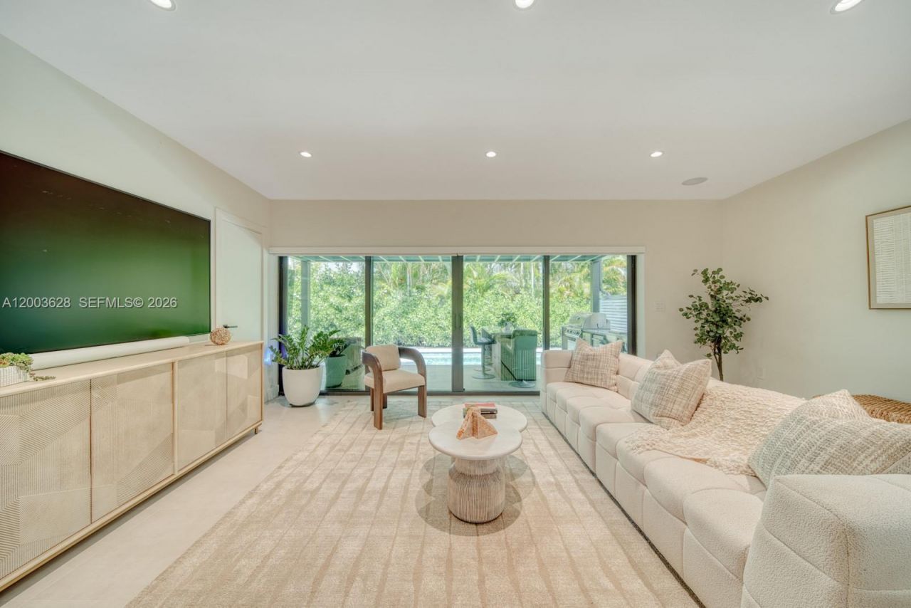 1940 SW 32nd Pl, Miami, FL 33145 Photo