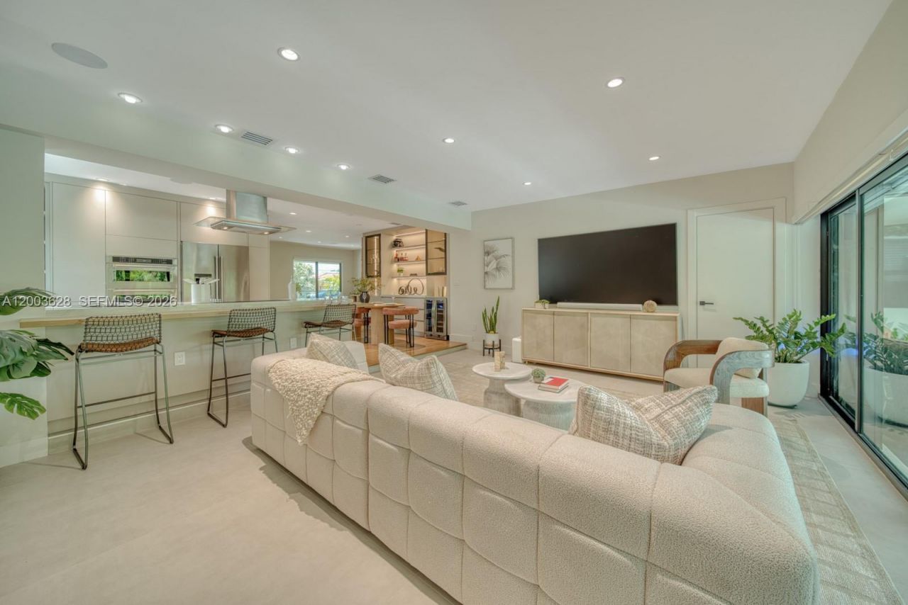 1940 SW 32nd Pl, Miami, FL 33145 Photo