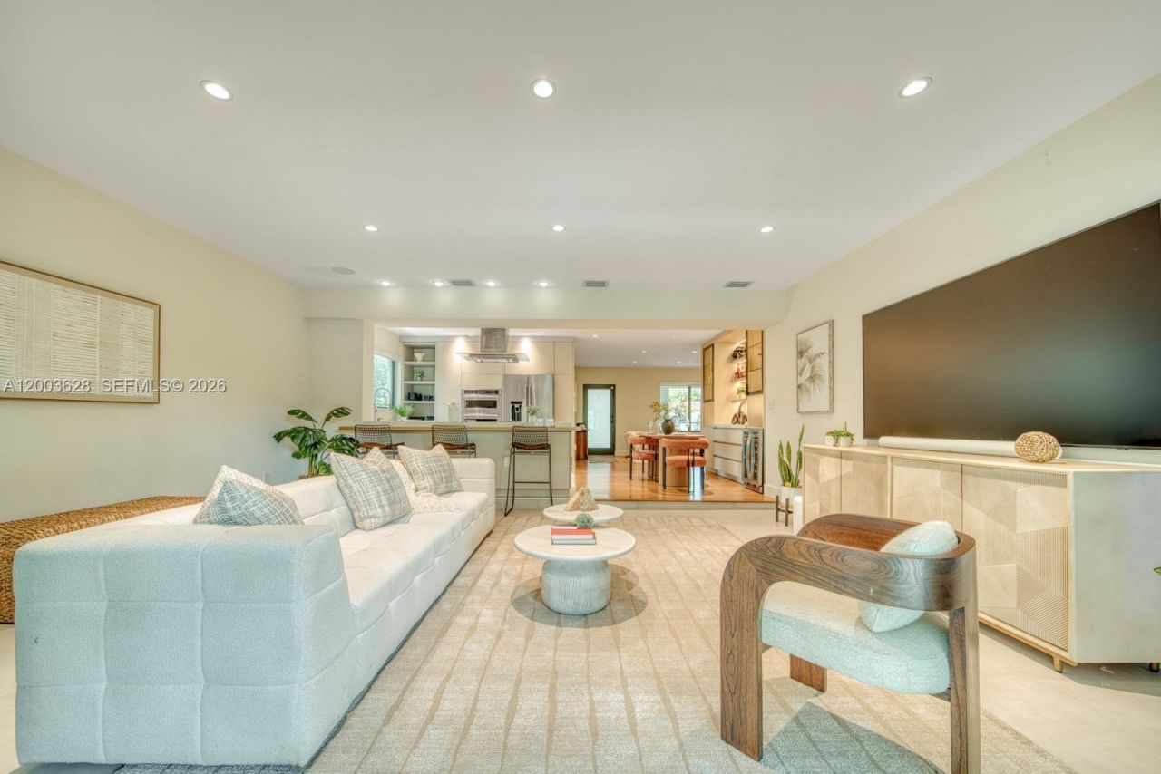 1940 SW 32nd Pl, Miami, FL 33145 Photo