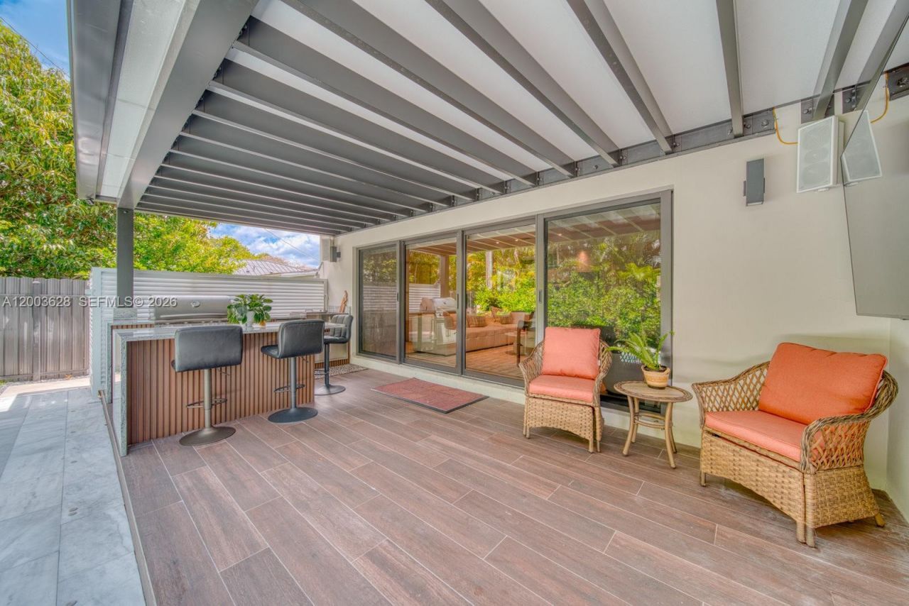 1940 SW 32nd Pl, Miami, FL 33145 Photo