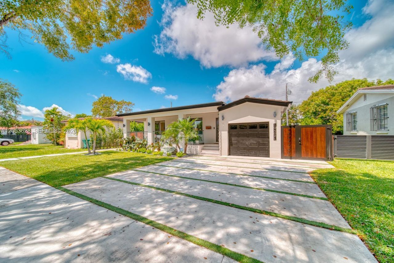 1940 SW 32nd Pl, Miami, FL 33145 Photo