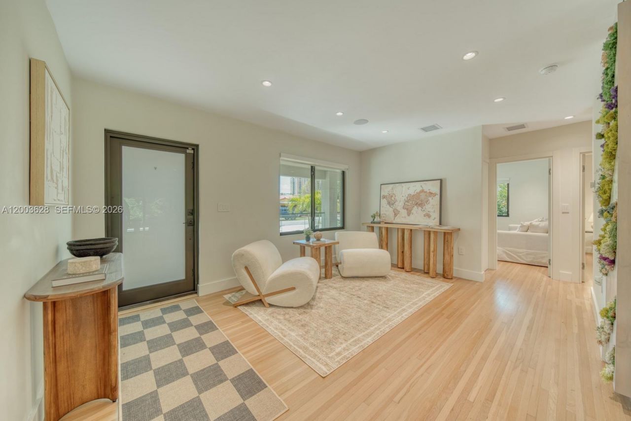 1940 SW 32nd Pl, Miami, FL 33145 Photo